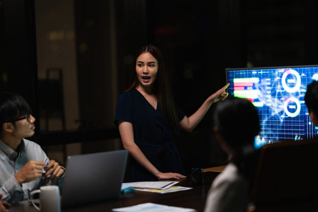 AI Assistants for Virtual Teams: How Human Oversight Ensures Better Business Results