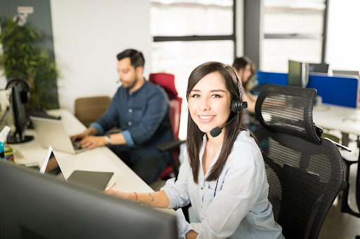 In-House vs. Outsourced Customer Support: Which Is Right for Your Business?